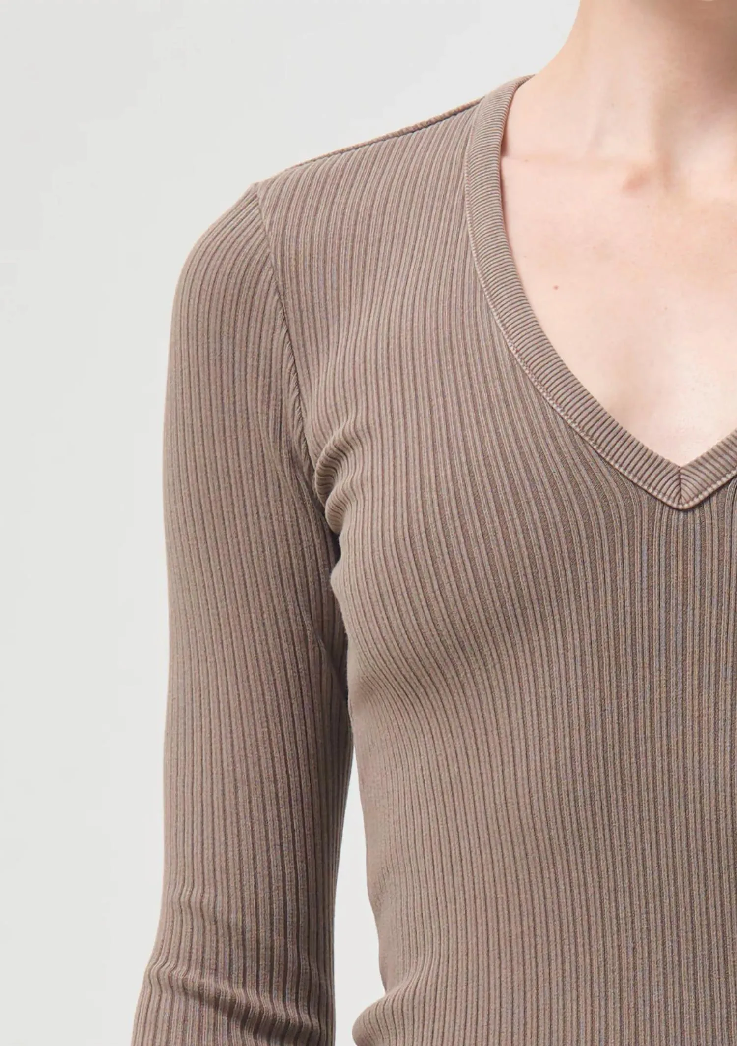 Agolde - Tavi Deep V Top