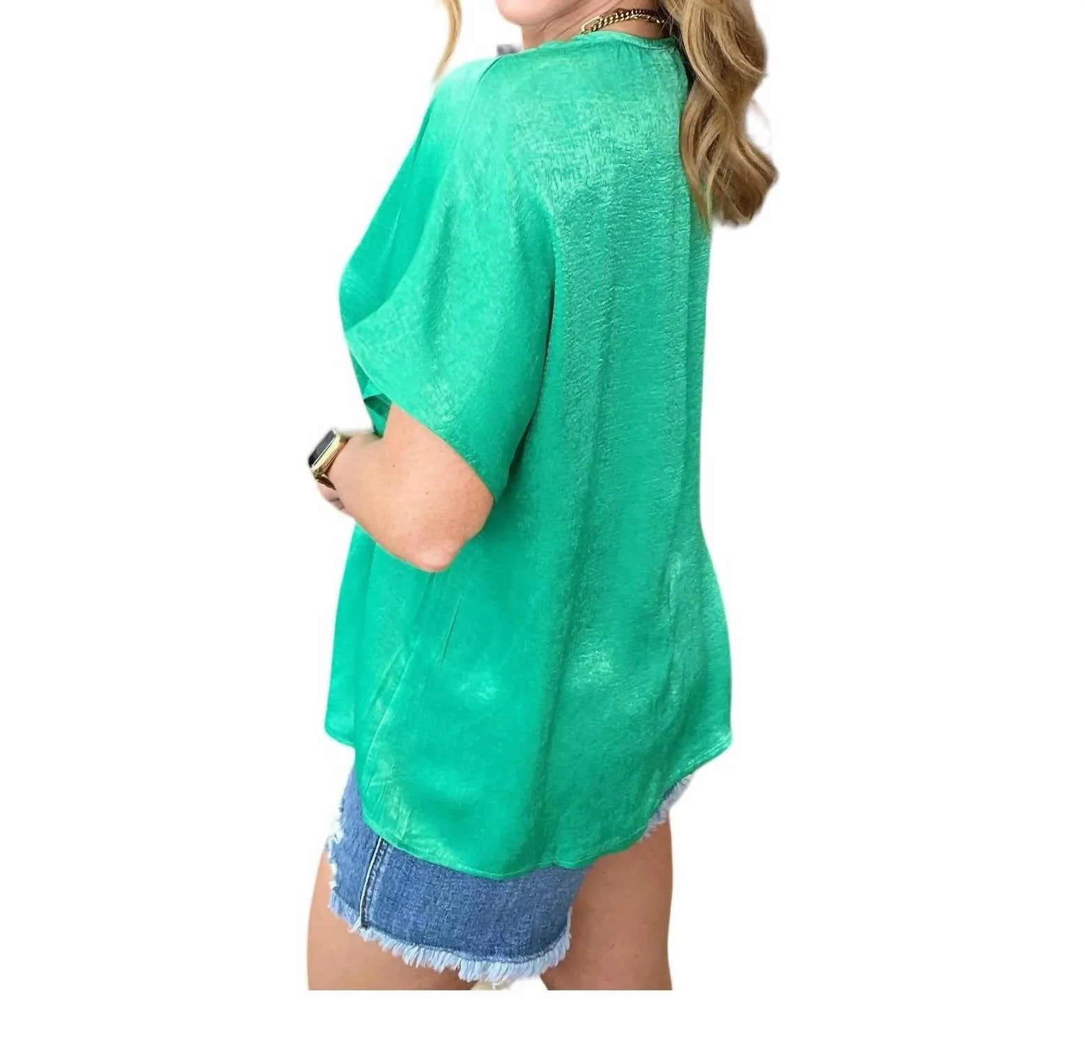 Andree By Unit - Pleat Front V-Neck Top