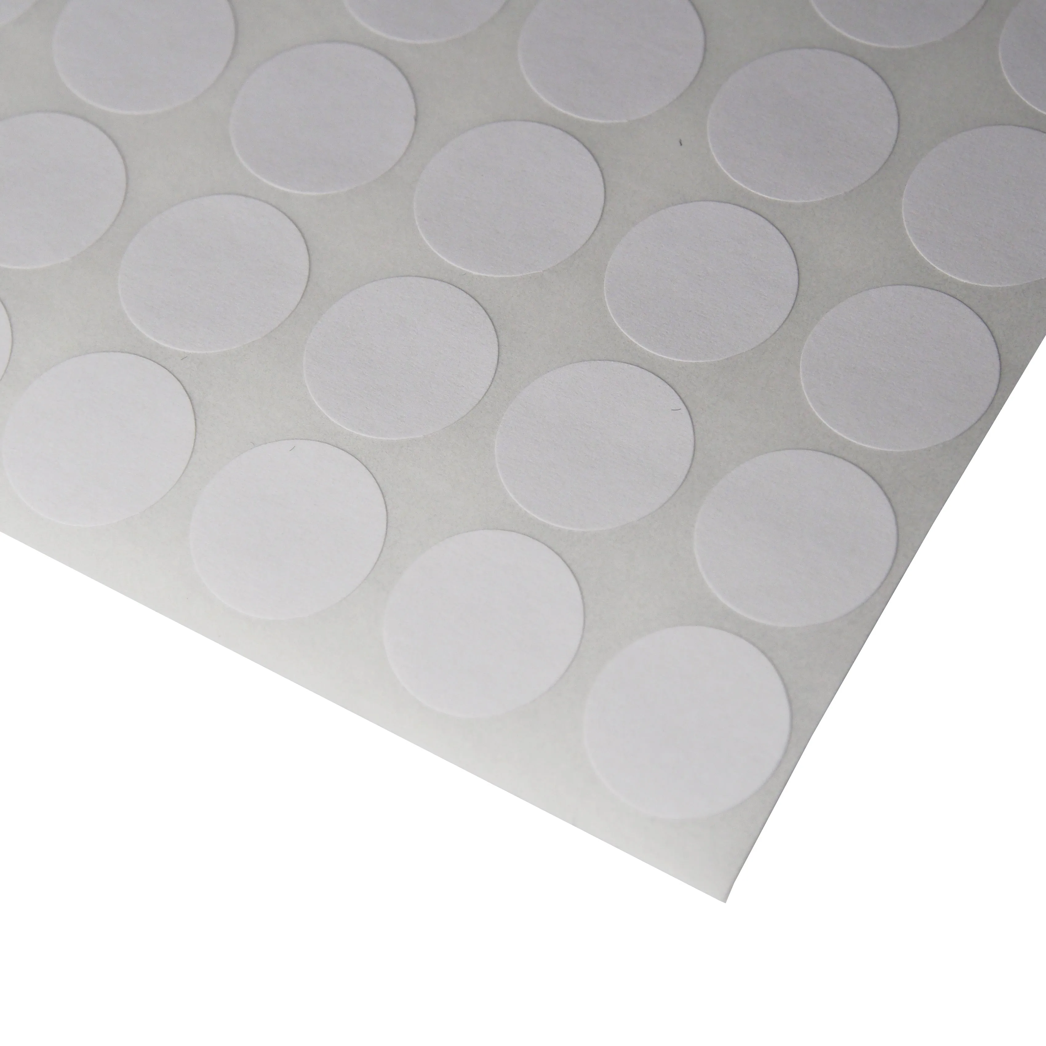 Circle Self Adhesive Plain Label - 1020 Labels (1/2" Dia.)